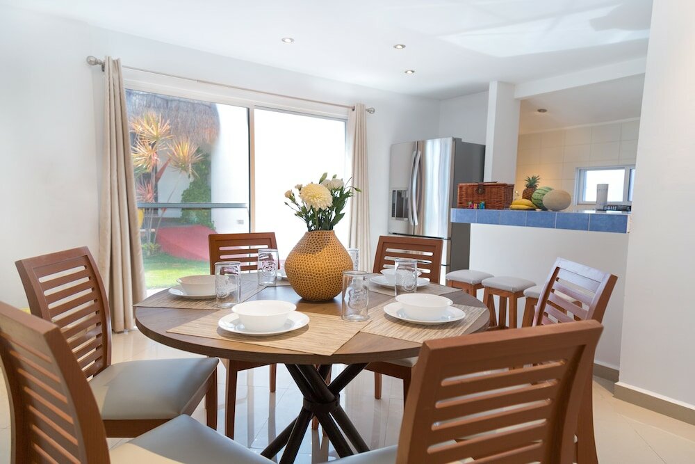 Фото Delightful Lagoon front Villa at hotel zone