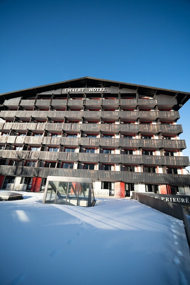 Фото Chalet Hôtel le Prieuré & SPA