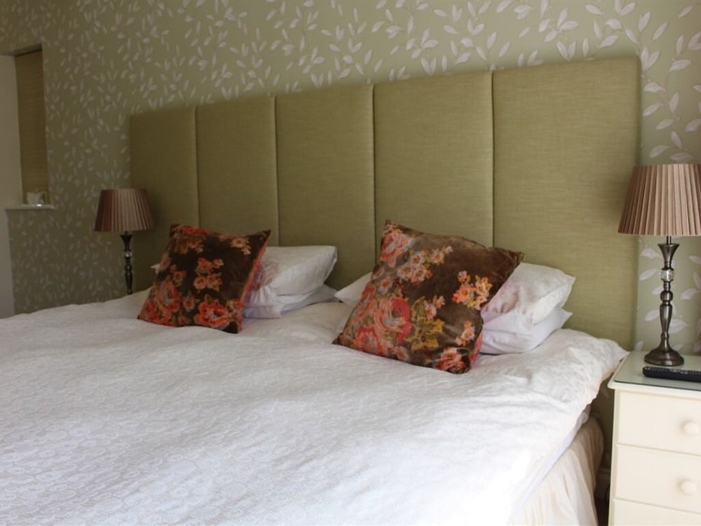 Фото The Laurels Guesthouse