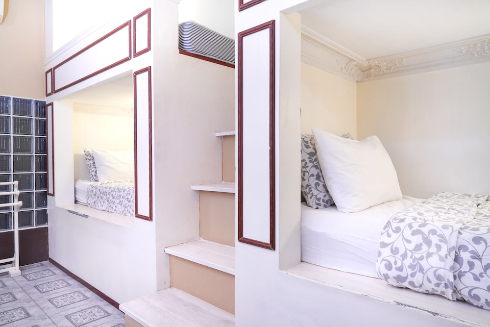 Фото Guesthouse Phuket Airport