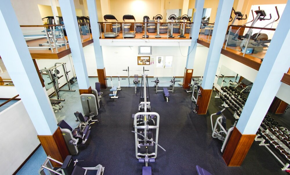 Фото Residencial La Quinta Park Suites