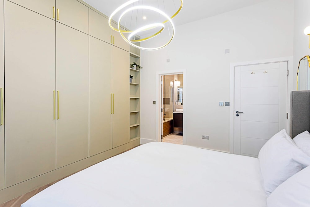 Фото Gorgeous Flat in the Heart of Acton