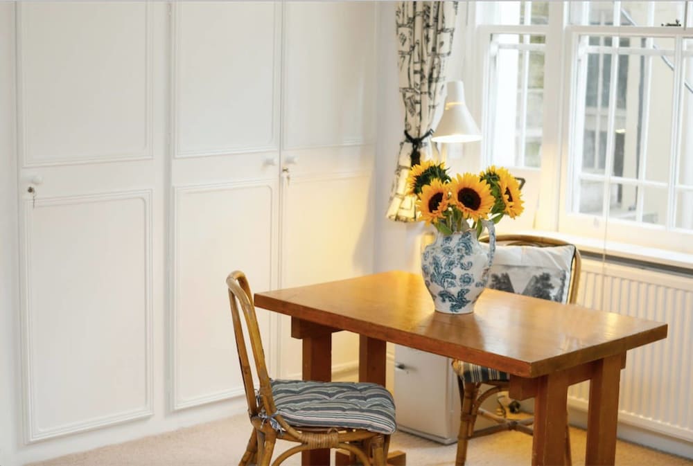 Фото Altido 2 bed Flat by Maida Vale Tube & Shops