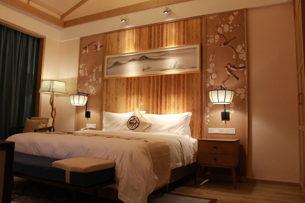 Фото Queshan Lake Arcadia Intl Resort