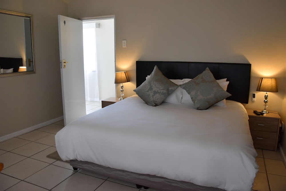 Фото 34onLincoln Guesthouse