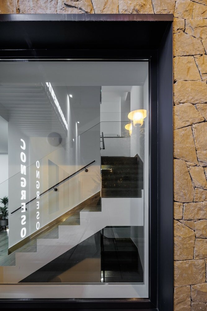 Фото Apartamentos Congreso Parking Gratuito