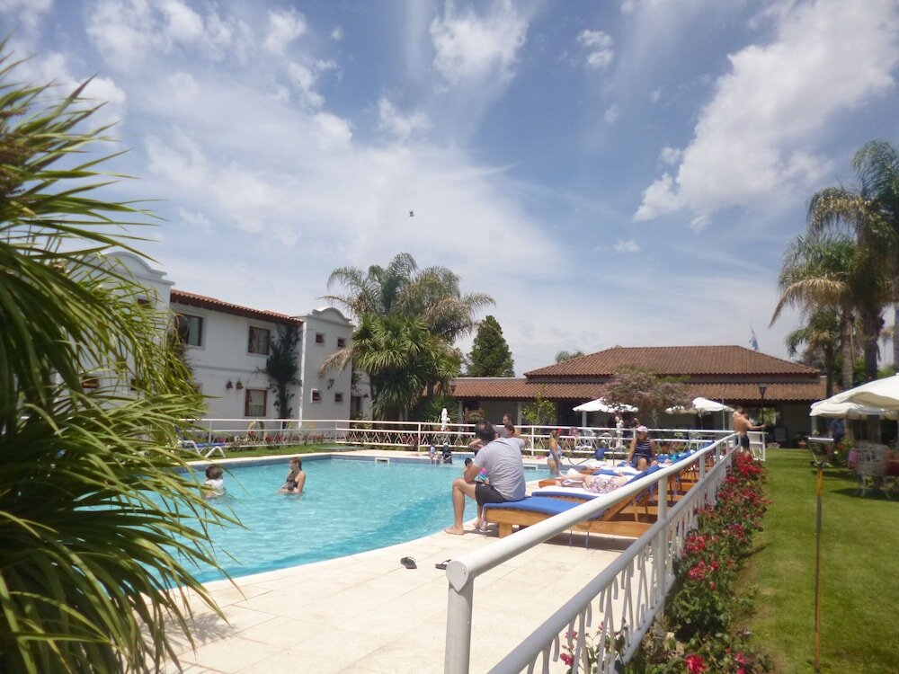 Фото Hotel Garden House