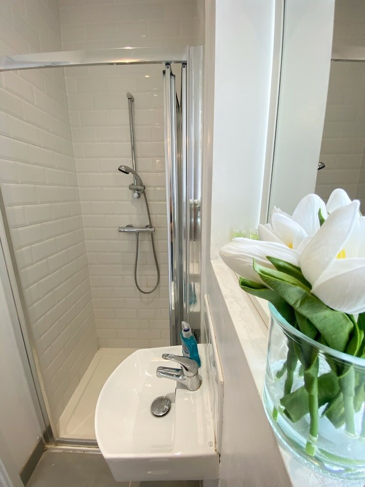 Фото Wembar Hotel