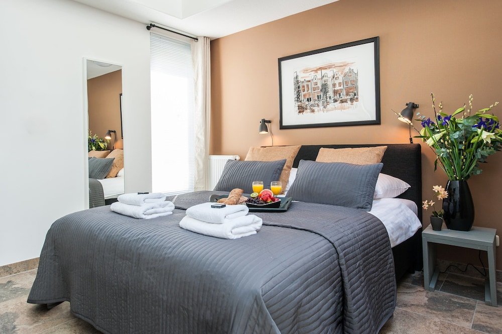 Фото Allure Garden Apartments