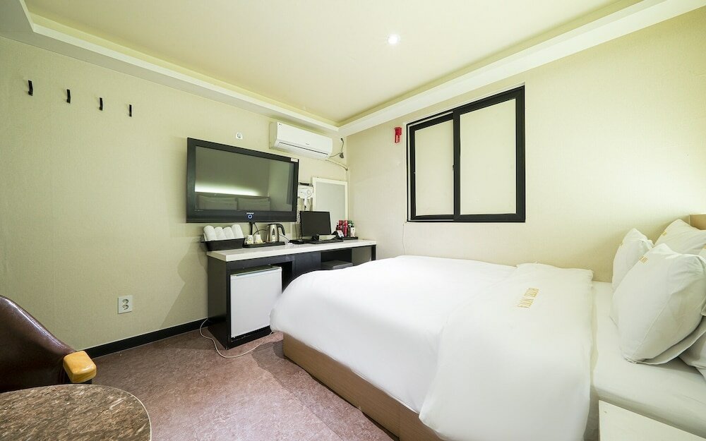 Фото Jongno Nova