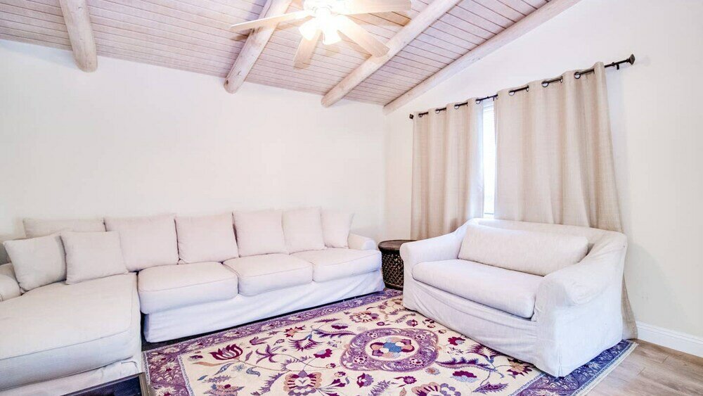 Фото North Phoenix 6 Bedroom With Guest House & Pool!