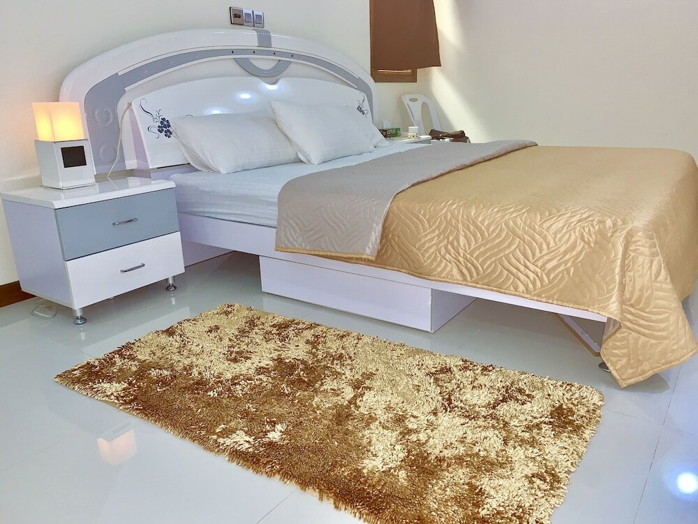 Фото Endhaa Happiest Place on Earth