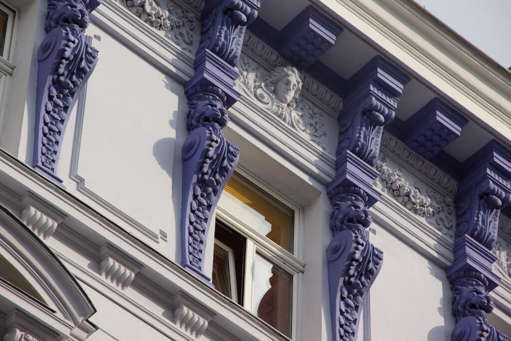 Фото Westend City Hostel GmbH