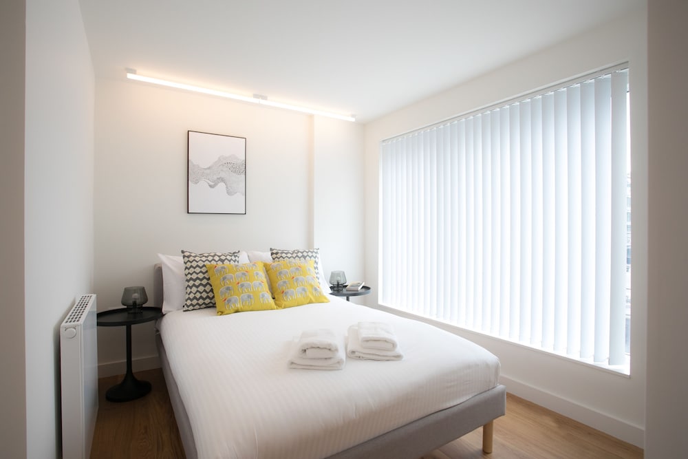 Фото Moonside - Stunning Angel Apartments