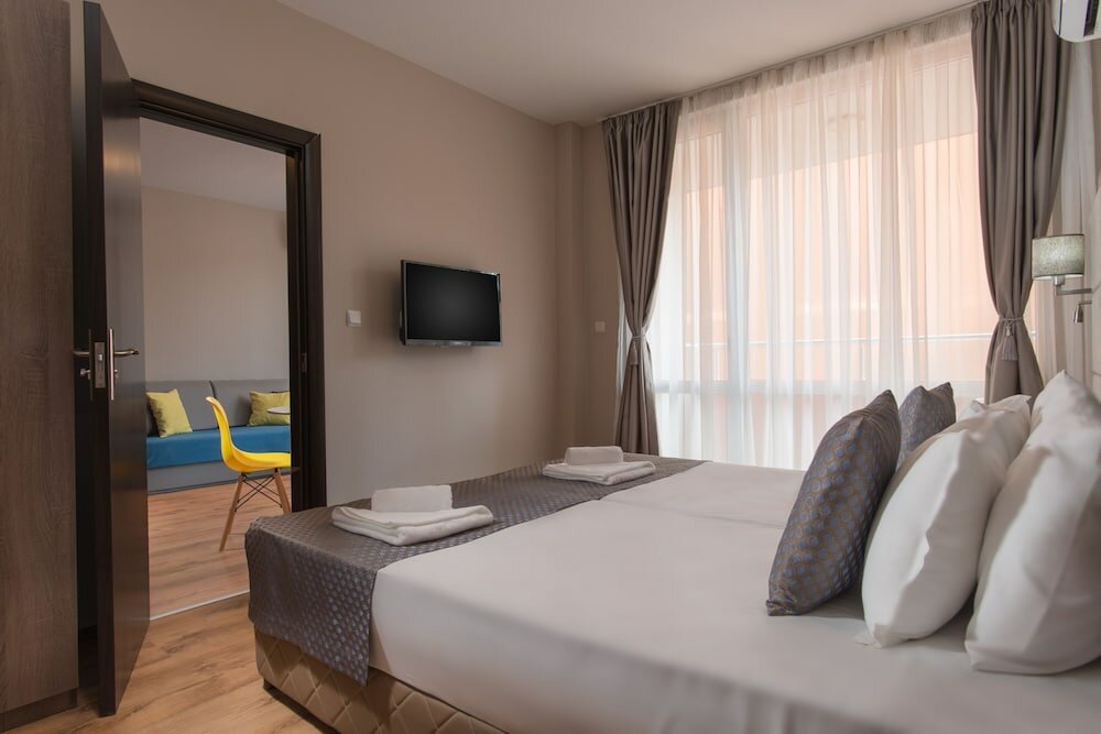 Фото Marina Beach Apartments