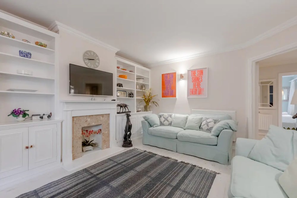 Фото Spacious 2 Bedroom Flat in Wandsworth