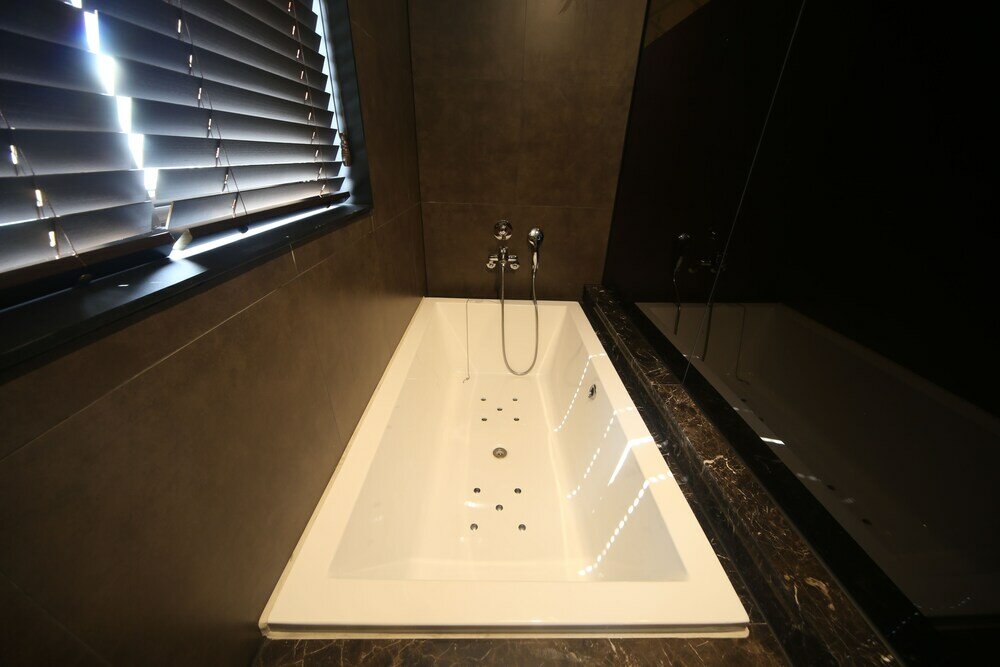 Фото Brown Dot Hotel Beomil