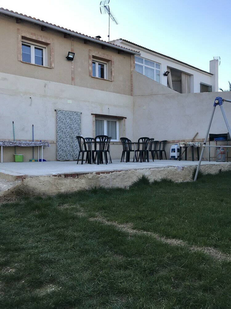 Фото Casa Rural Alonso Quijano 2