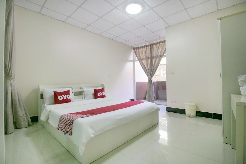 Фото Oyo 75390 Sunee Place Hotel