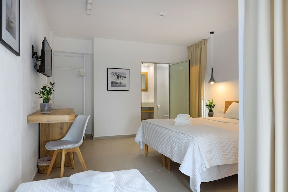 Фото Sea Breeze Hotel