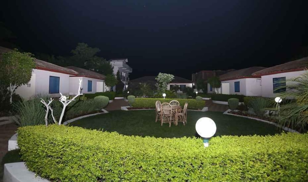 Фото Adb Rooms Corbett Jungle Holiday SPA