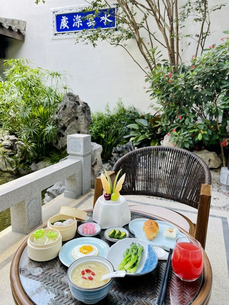 Фото San Po Hotel