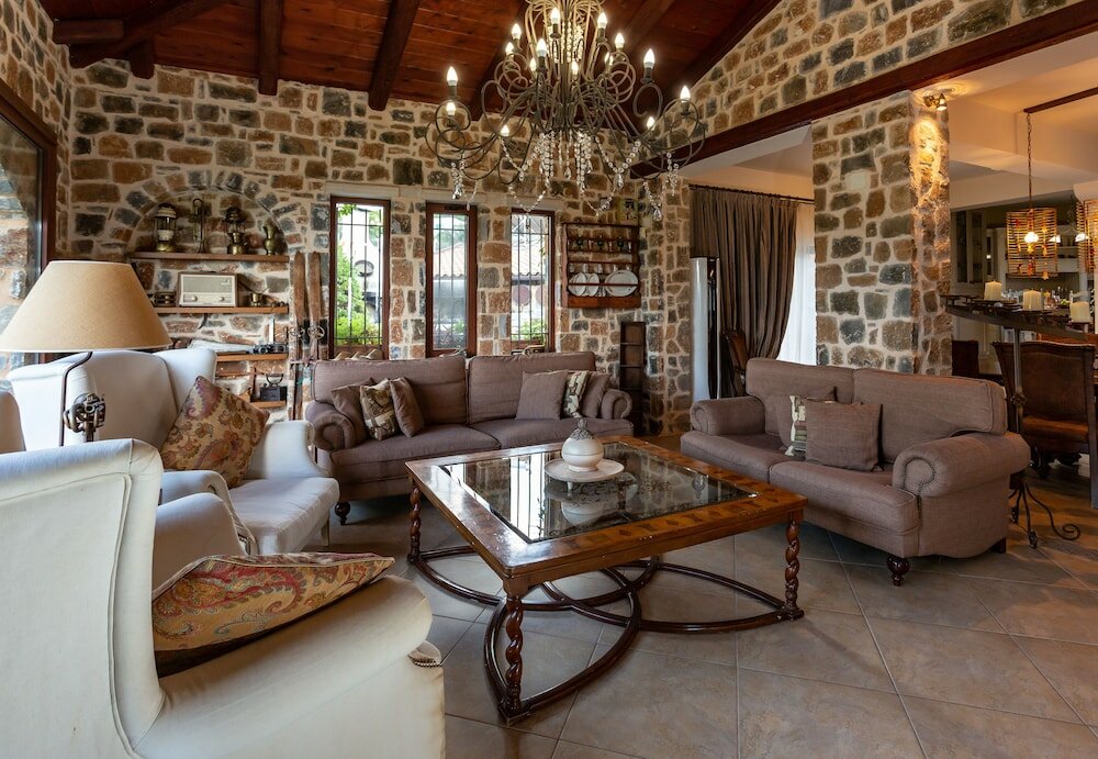 Фото Luxury Villa Golden Crest with pool