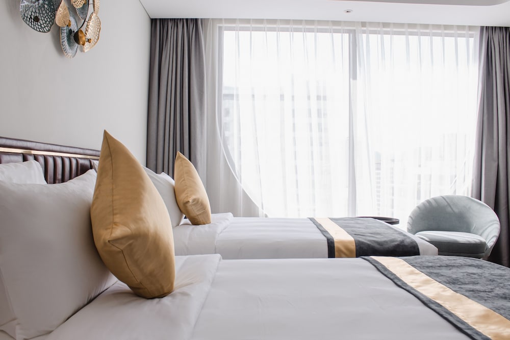 Фото Grand Tourane Nha Trang Hotel