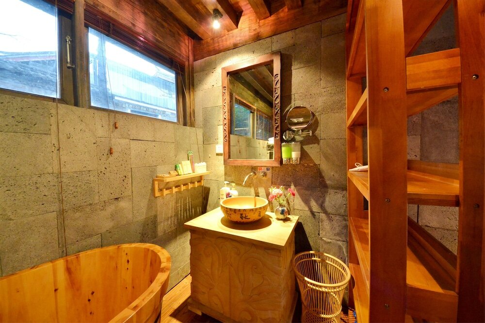 Фото Lijiang Shuhe Youyiju Private Club