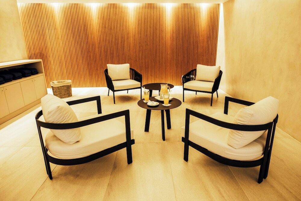 Фото Dos Reyes Hotel