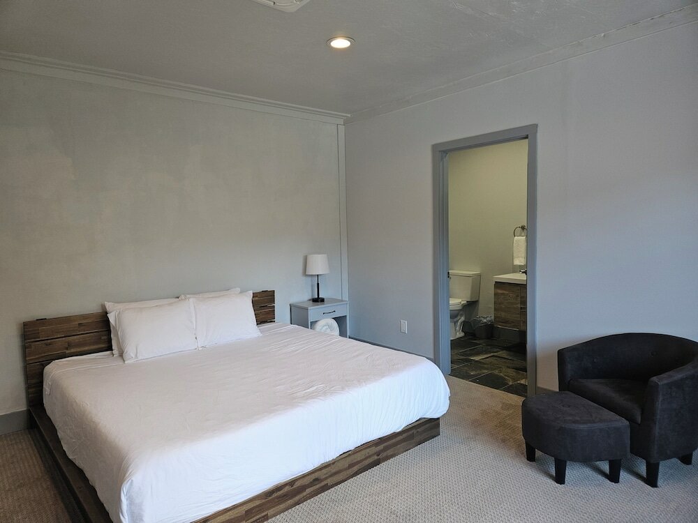 Фото The Black Forest Lodge