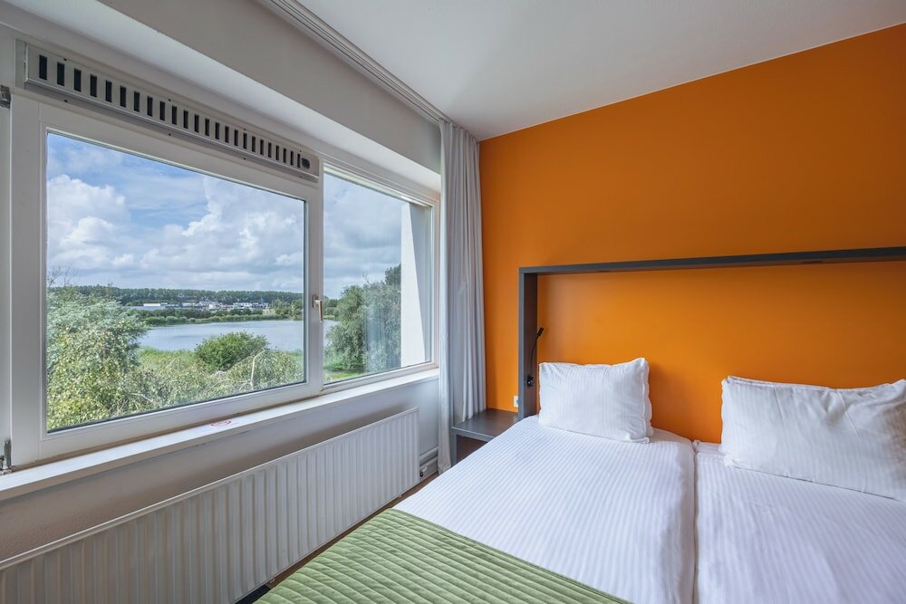 Фото Rotterdam Airport Hotel, Bw Signature Collection