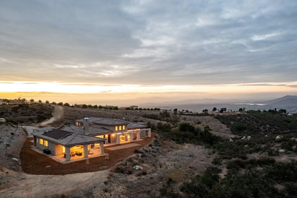 Фото Malbec by Avantstay Incredible Estate w Panoramic Views & Bocce Ball Court!