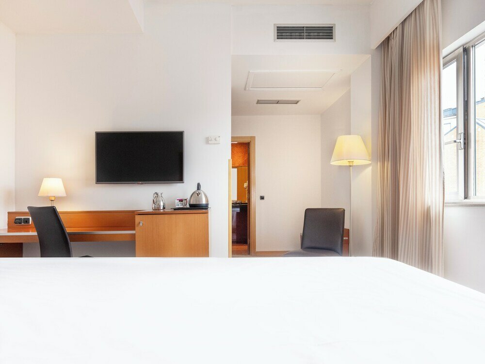 Фото Hotel Leon Camino Affiliated by Melia