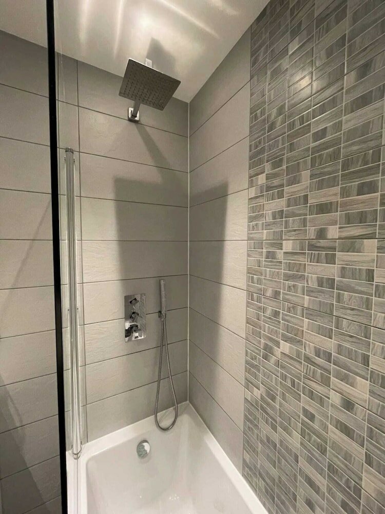 Фото Snug 1bd Flat With Balcony - Stoke Newington