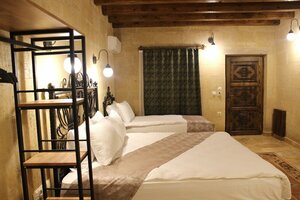 Vezir Cave Suites (Nevşehir, Nevşehir Merkez, Göreme Beldesi, İsali-Gaferli-Avcılar Mah. Ünlü Sk. No: 24), hotel