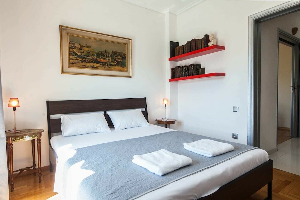 Фото Gorgeous 3 bedrooms apt at Exarcheia