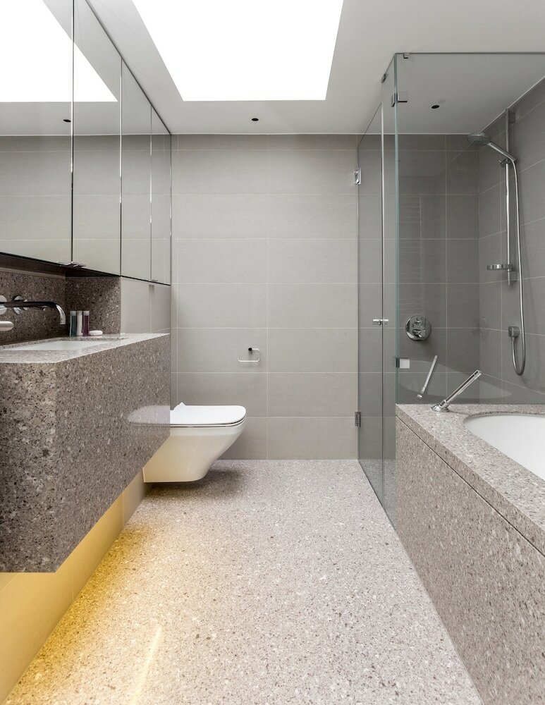 Фото Greek Street Penthouse