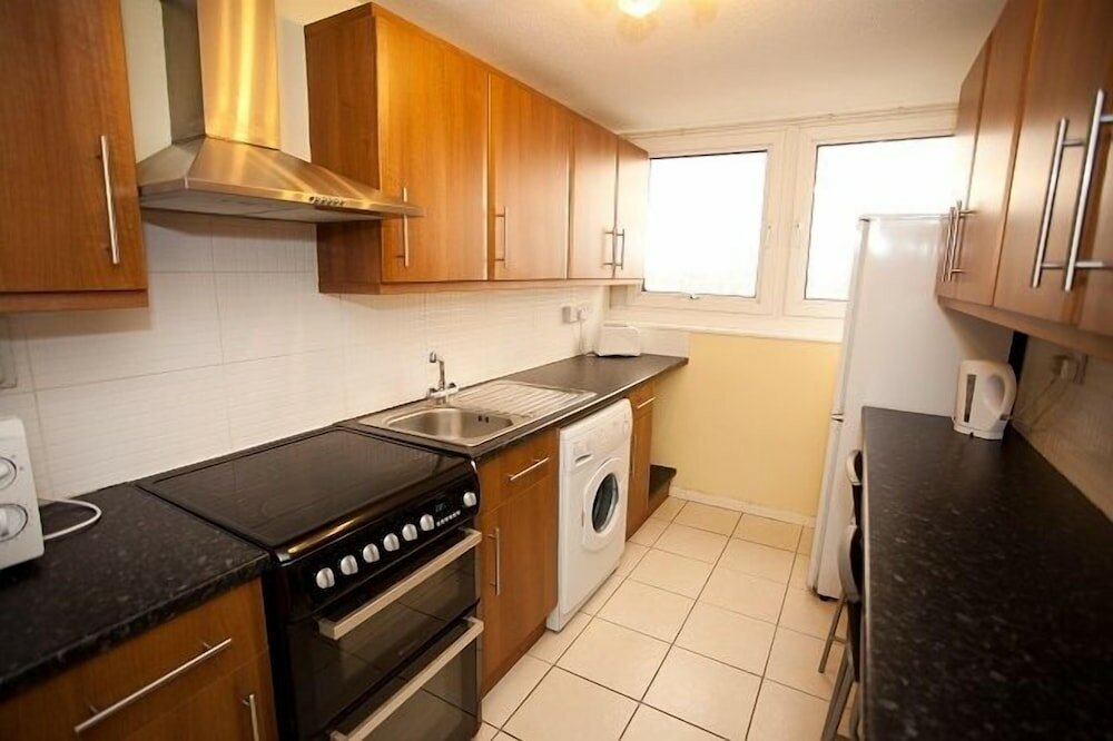 Фото Victoria Centre Apartments & Annexe