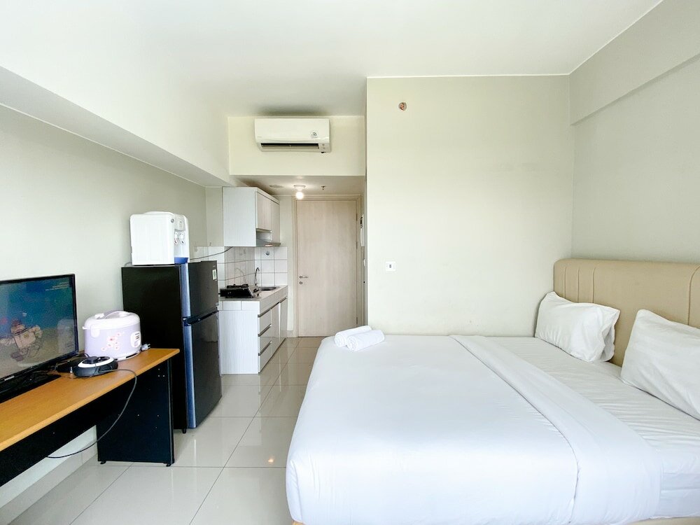 Фото Modern Look Studio At Springlake Summarecon Bekasi Apartment