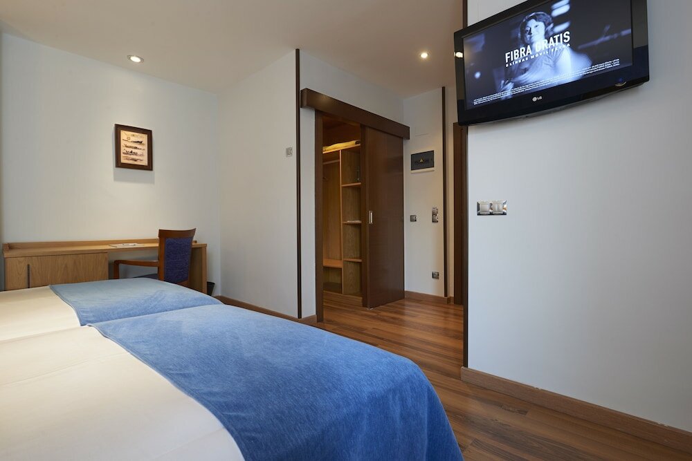 Фото Hotel La Serrana