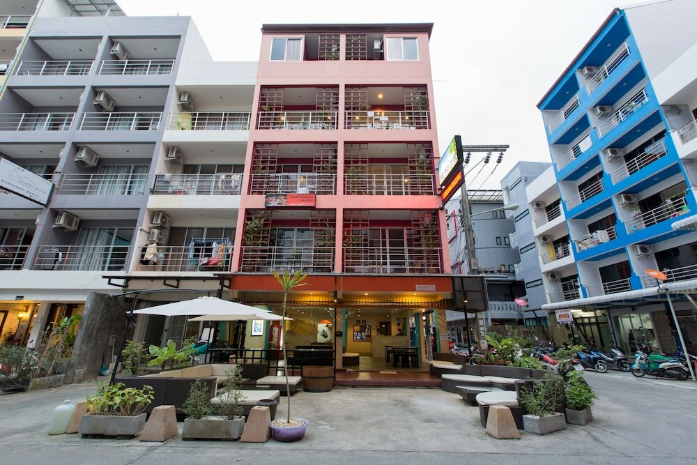 Фото отеля 1