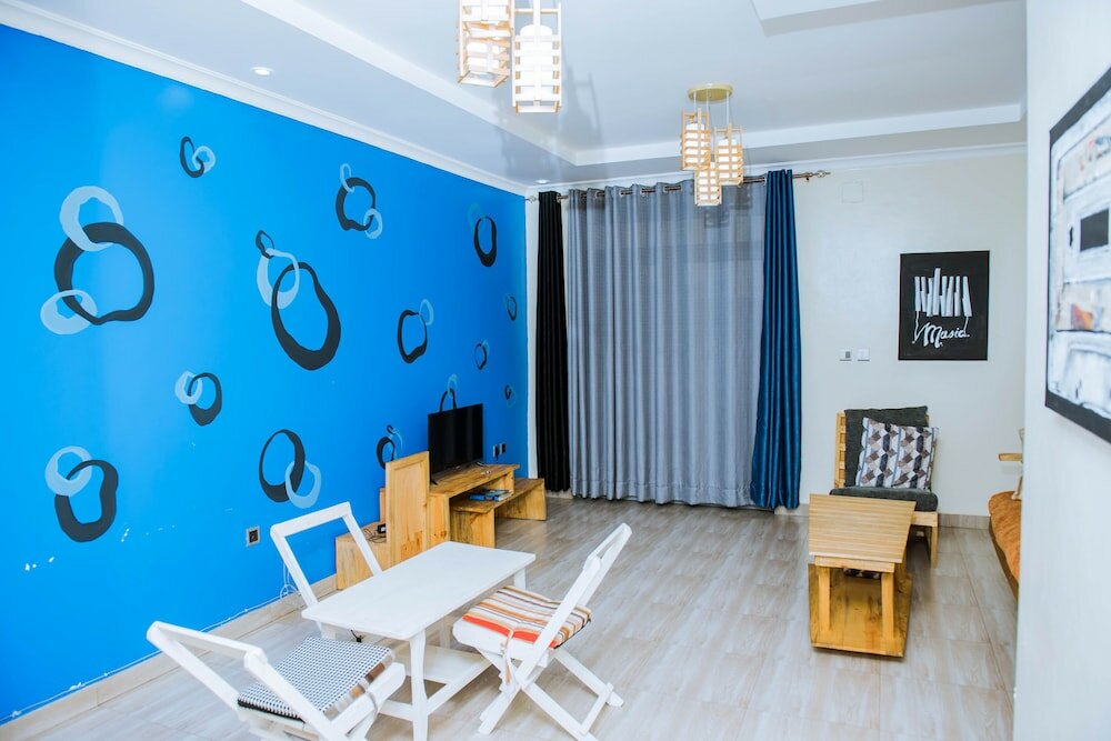 Фото Green Eskapes Suites