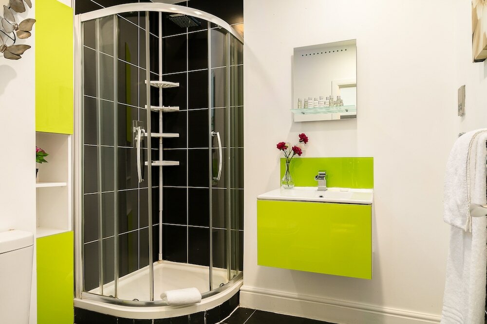 Фото Edgware Road Apartments