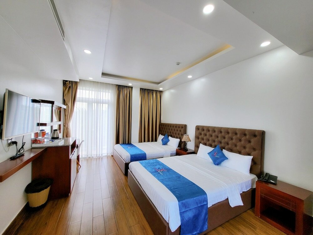 Фото Spring Garden Hotel