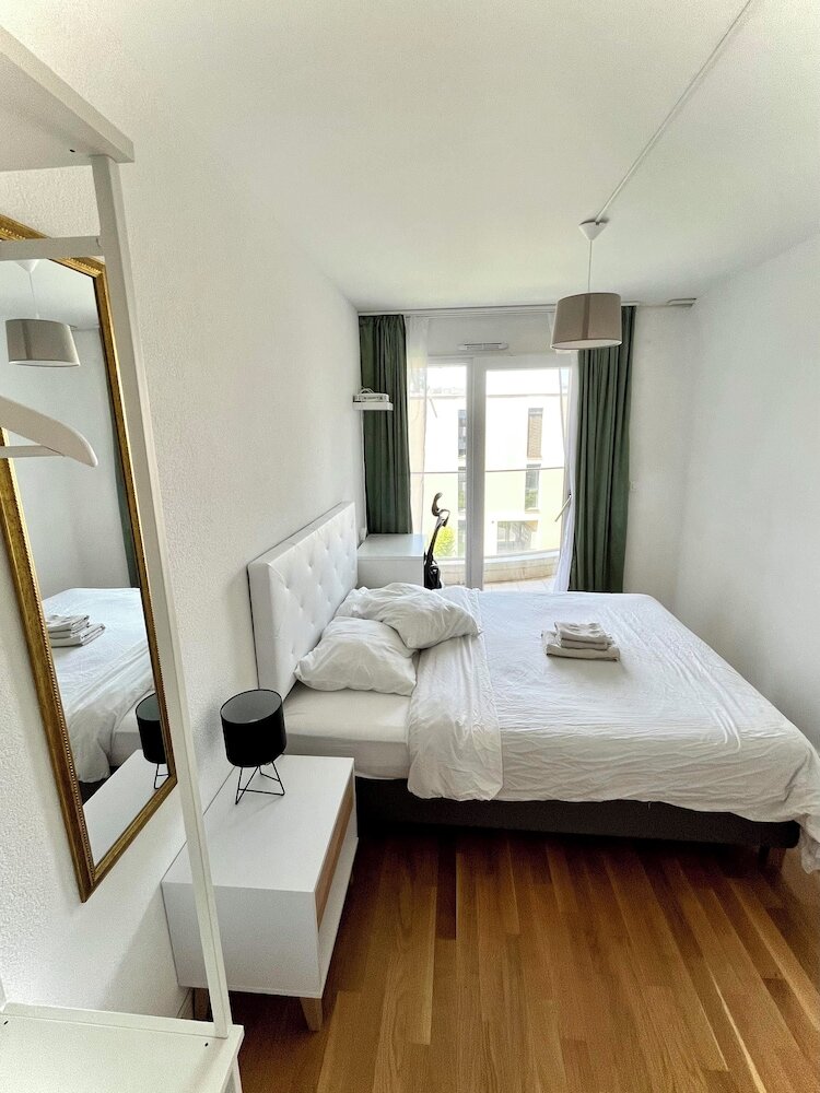 Фото Cape Homes St-Sulpice