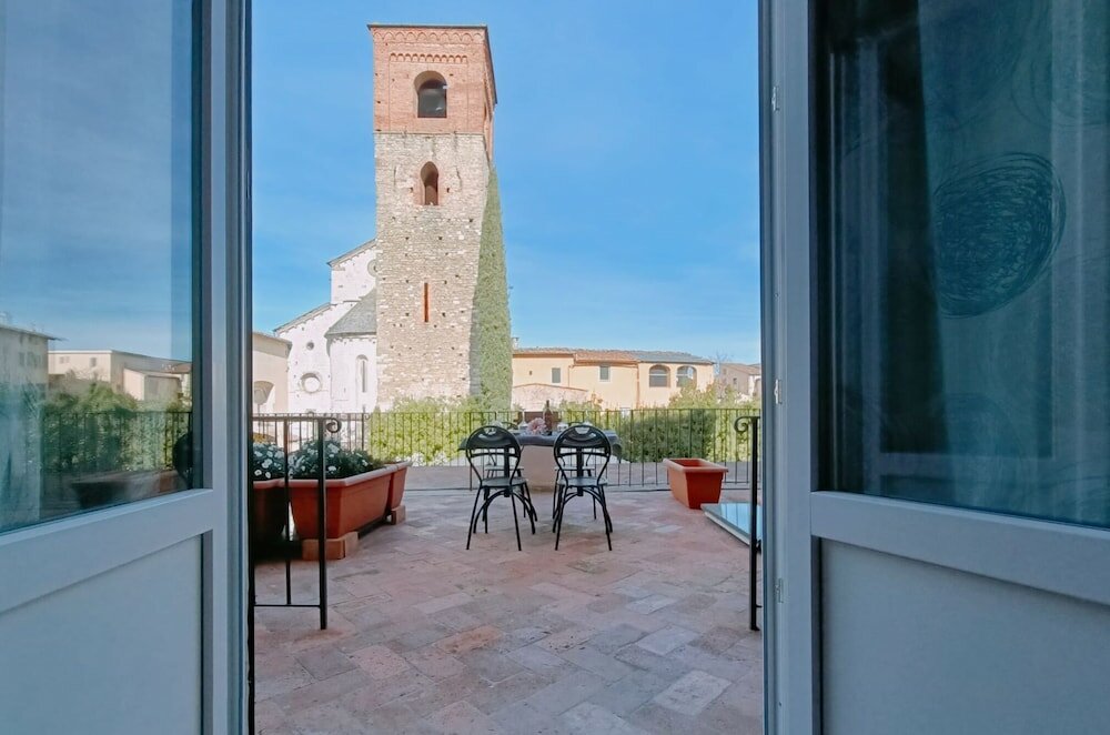 Фото Fabroniana apartments