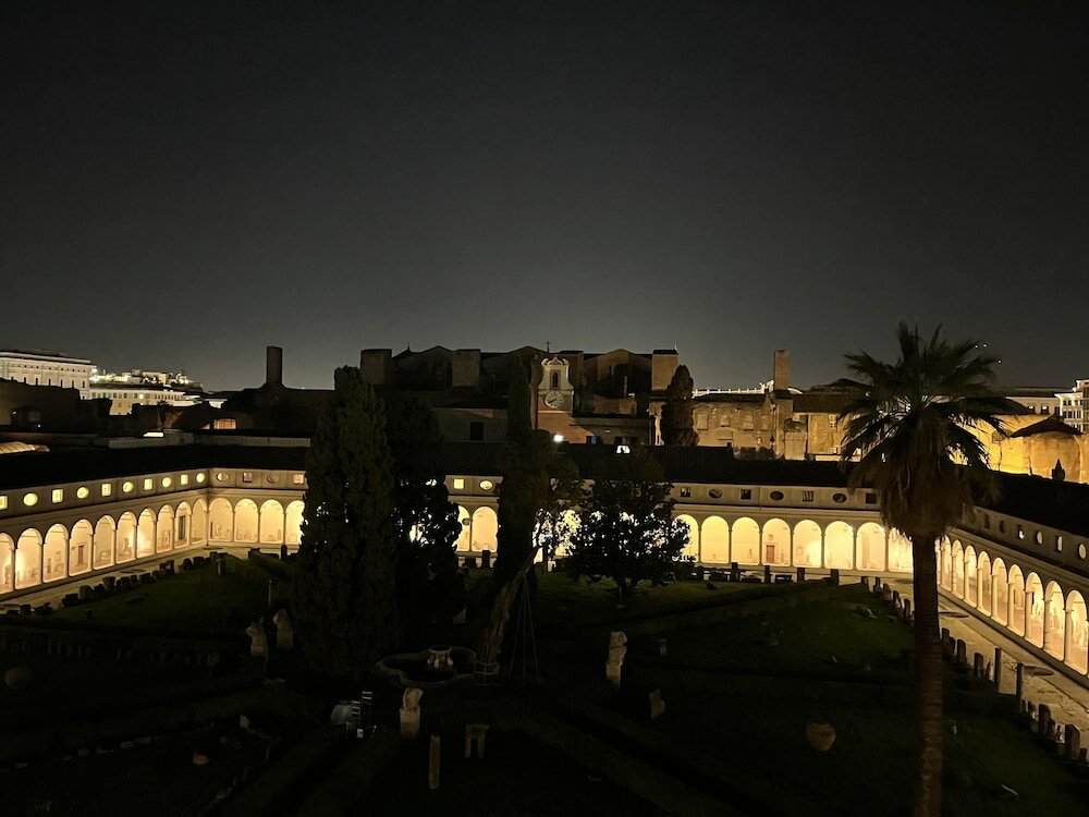 Фото Camere con vista sul Chiostro Di Michelangelo