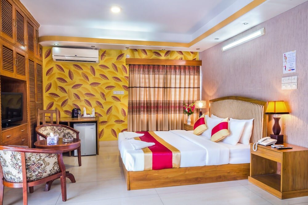 Фото Impiana Hotel Ltd