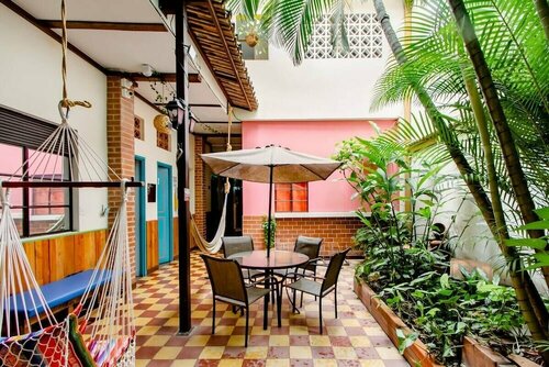 Хостел Ding-Dong Hostel в Кали